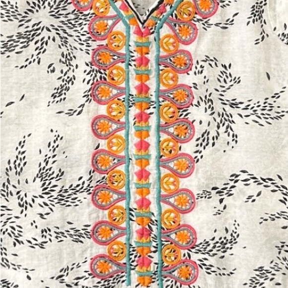 THML Boho White Lightweight V-Neck Embroidered Detail Flutter Sleeve Size Small - Picture 10 of 10